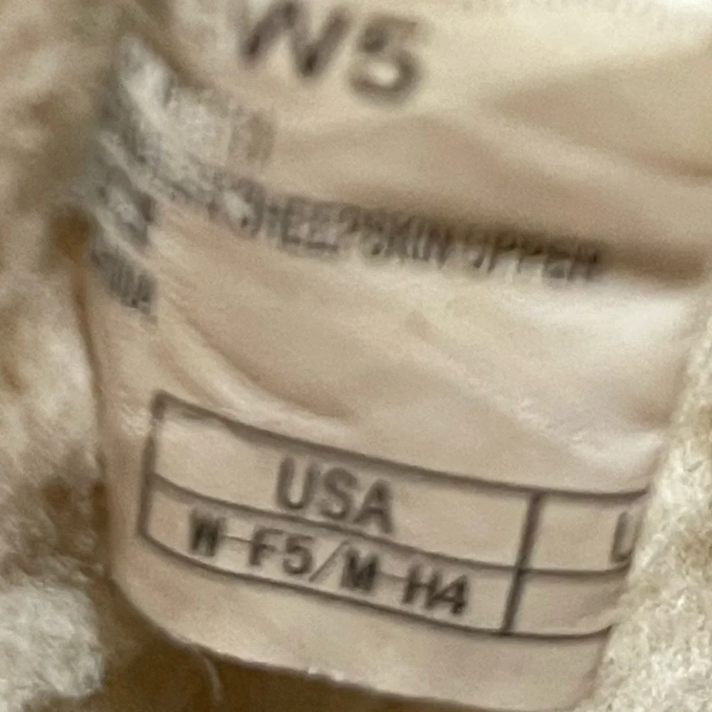 Emu Valery Lo Boot Size 5 - Picture 3 of 9